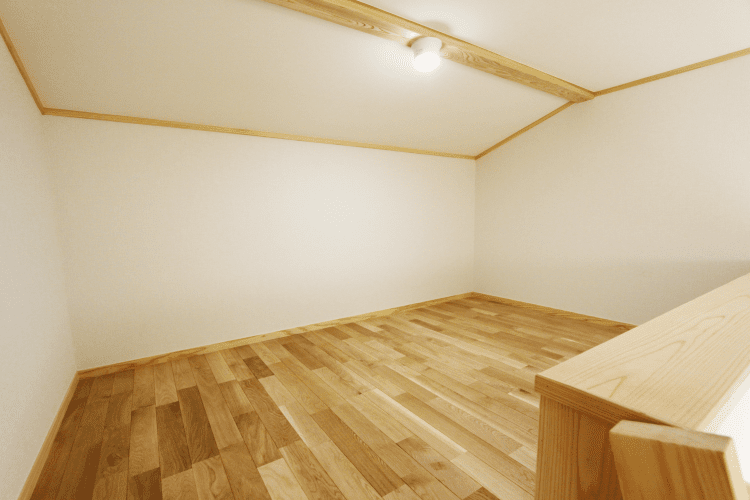 高さが変わるだけで、暮らしは豊かに。ロフトと小上がりの魅力